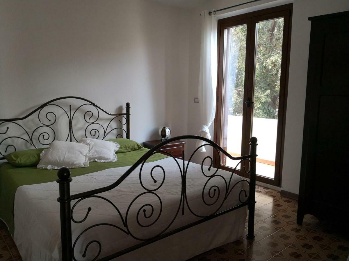 Karmabnb Cala Gonone Buitenkant foto